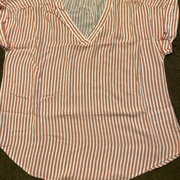 Gap - Picture 1 of 2